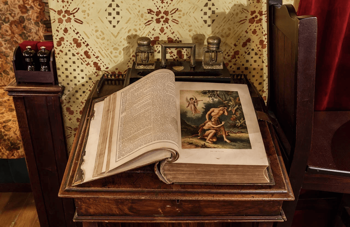 Скидка 25% в ресторане The Abbey Players)